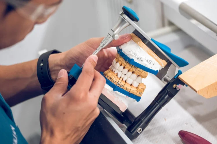 Invisible_Aligners